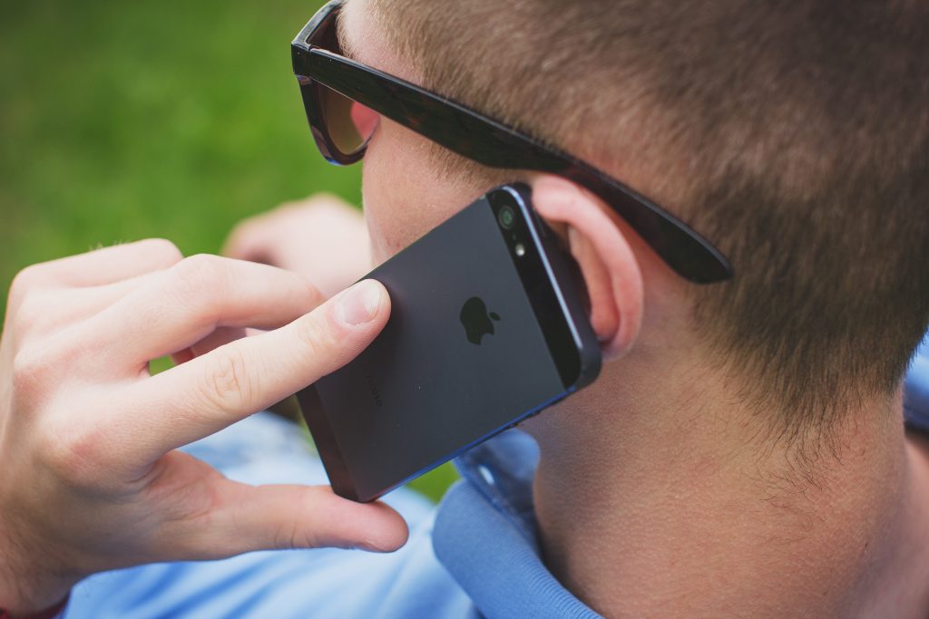 Blinde met telefoon